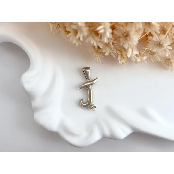 Avon Letter J w/ CZ Gemstone 925 Sterling Silver Vintage Pendant | Charm - Picture 2 of 11